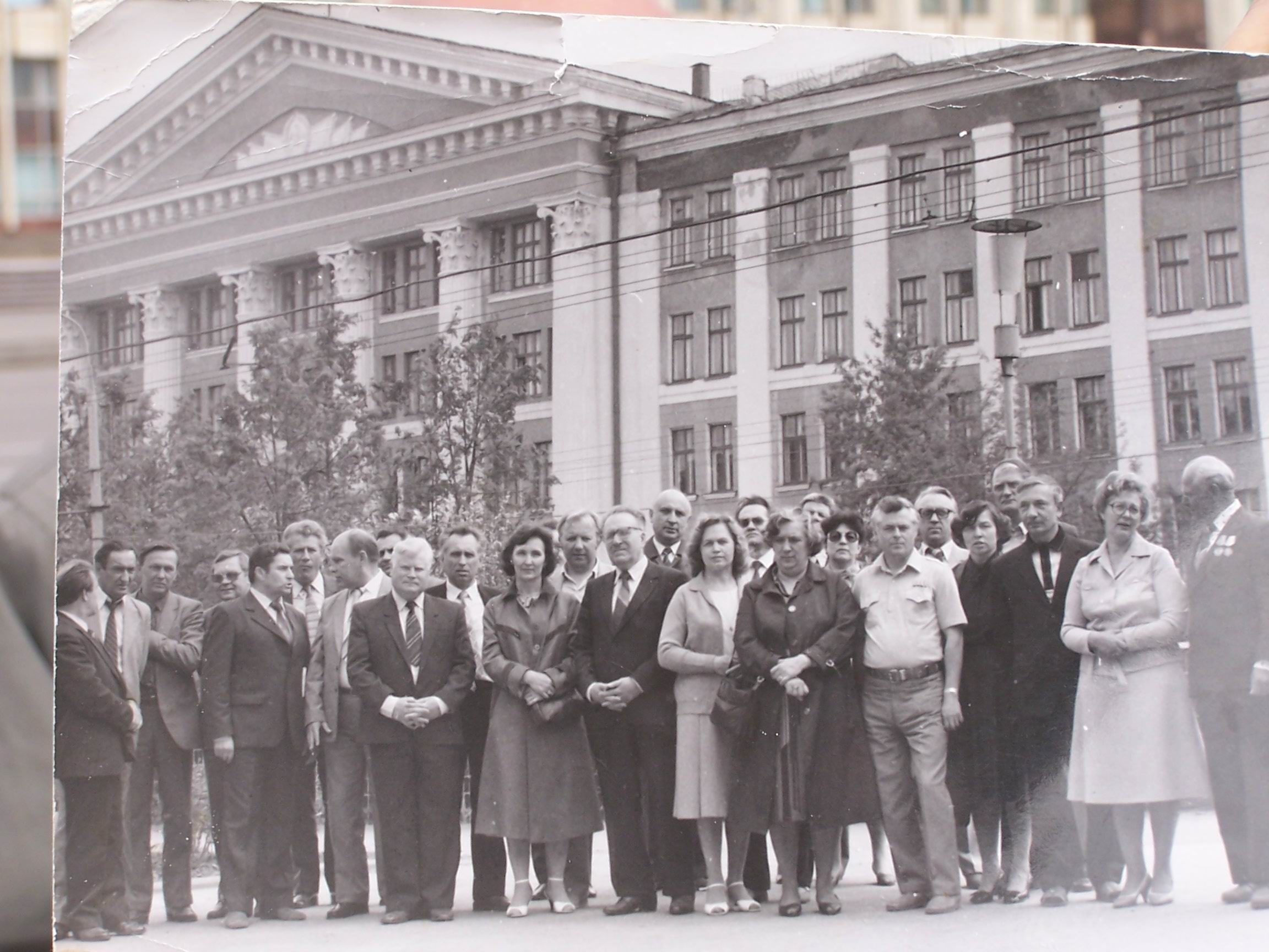 Встреча выпускников Тульского Горного института 1960 г. в 80-е годы
