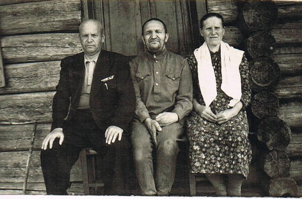 Алексейи Василий Дорофеевы и Васса.1967