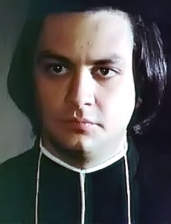 Сергей Малишевский - аббат де Фрилер («Красное и чёрное», 1976 г., дебют в кино)