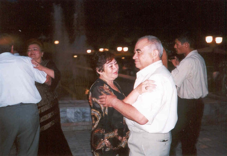 С супругой Джураевой (Шамсиевой) Ибодат Бурхановной