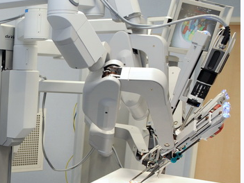 робот хирург